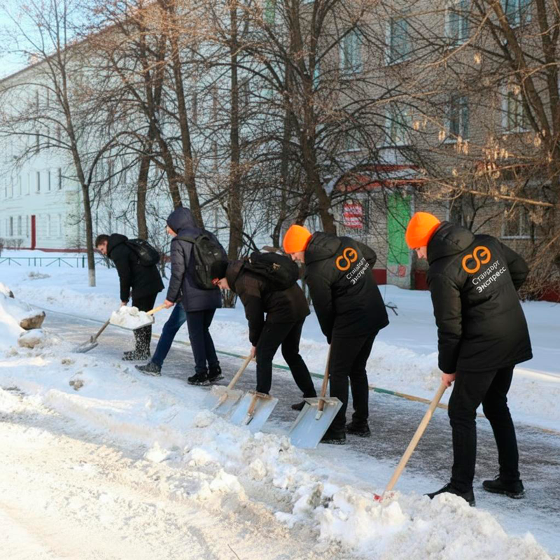 Уборка снега с крыш и территорий в Карабаново